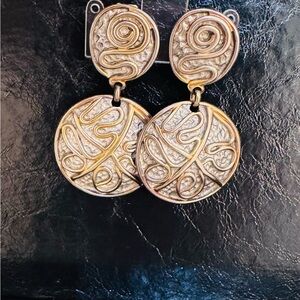 Craft Vintage 80s Silver and  Gold swirl Statement Clip on Earrings- signed